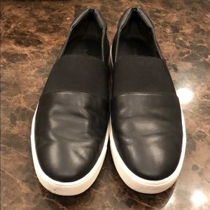 Vince slip on sneaker